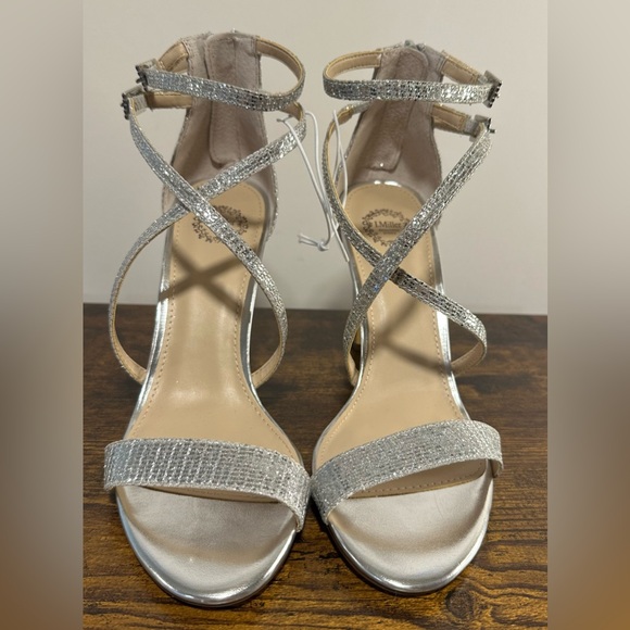 I. Miller Women’s Sherwin Silver Heeled Sandals NWT Size 9 - Picture 8 of 10